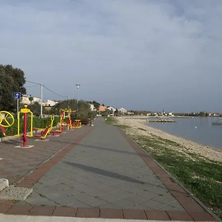 Paunovi? Apartmán Vrsi