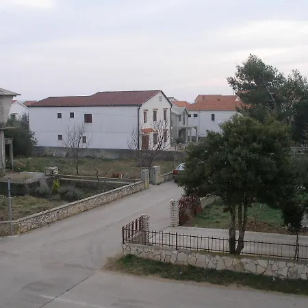 Apartmán Paunovi? Vrsi